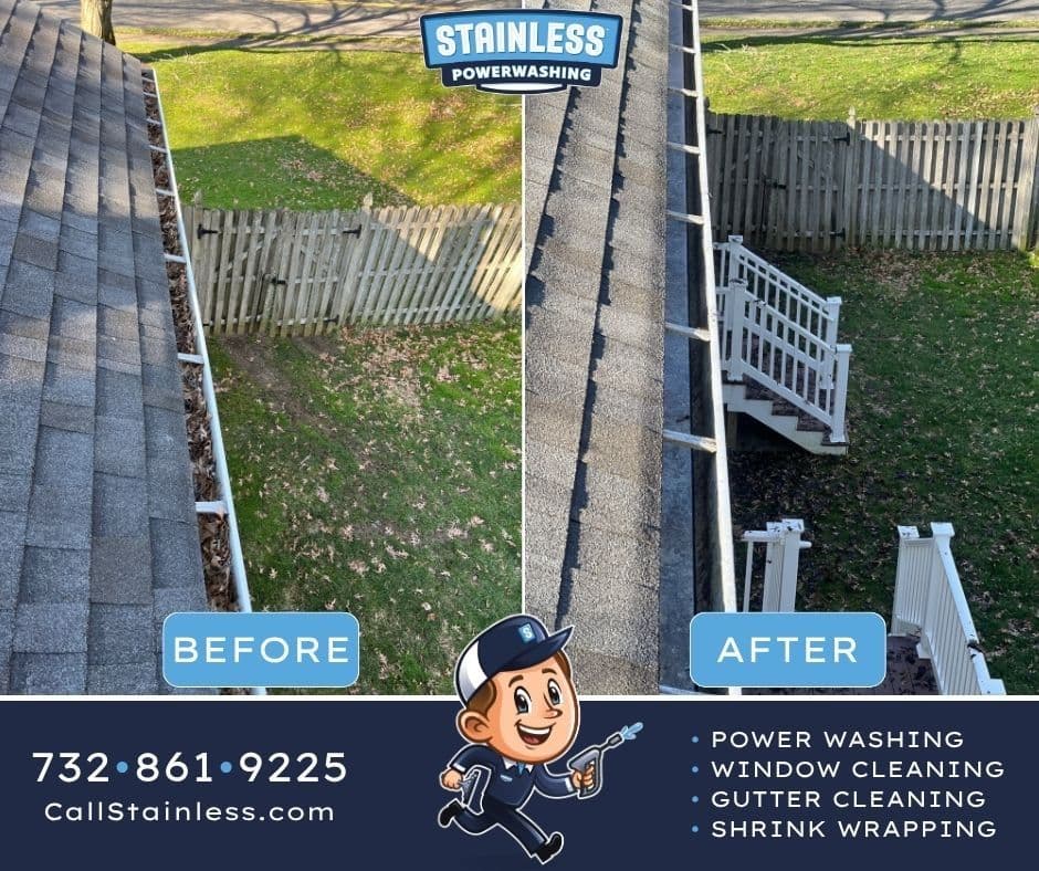 Project Gutter Cleaning in Manalapan NJ - Leaves Out, Water Moving image