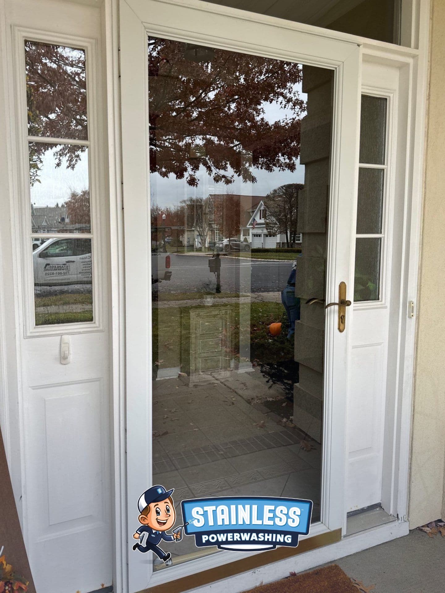 Project Crystal Clear Windows on an Eatontown Home image