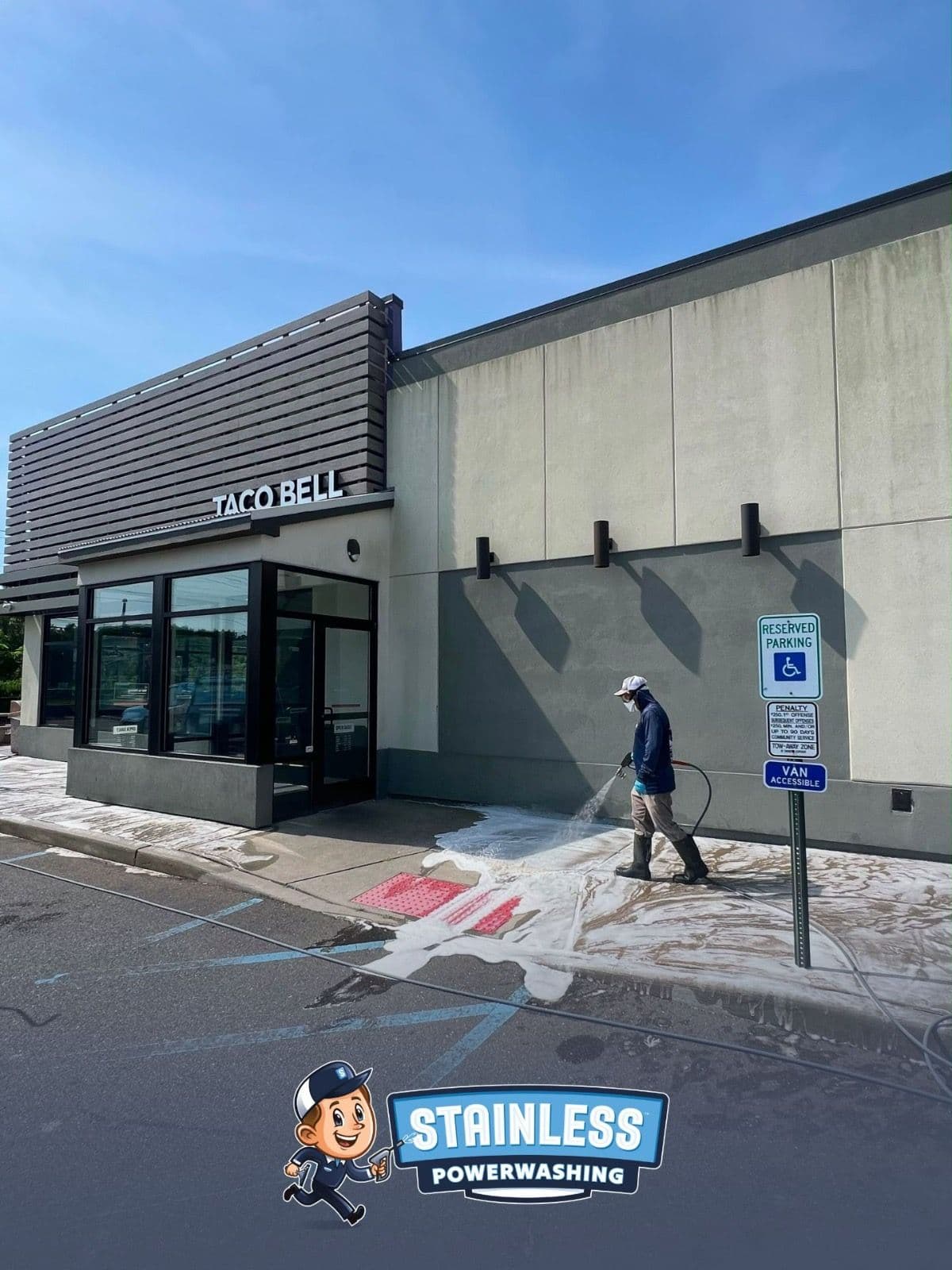 Gallery photos for Taco Bell Sidewalk and Concrete Cleaning in Central NJ: Image #1