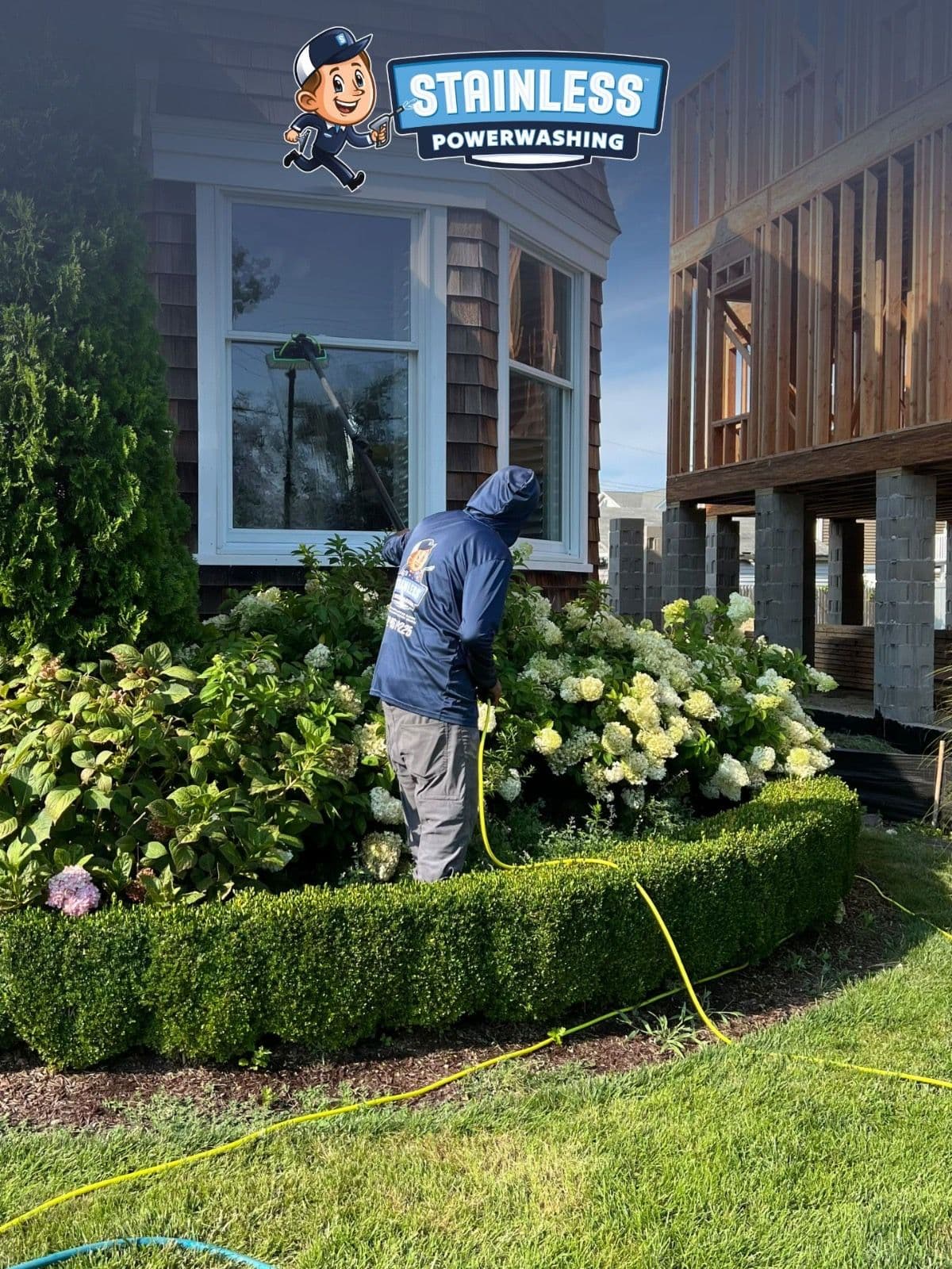 Professional Window Cleaning for a Middletown Home image