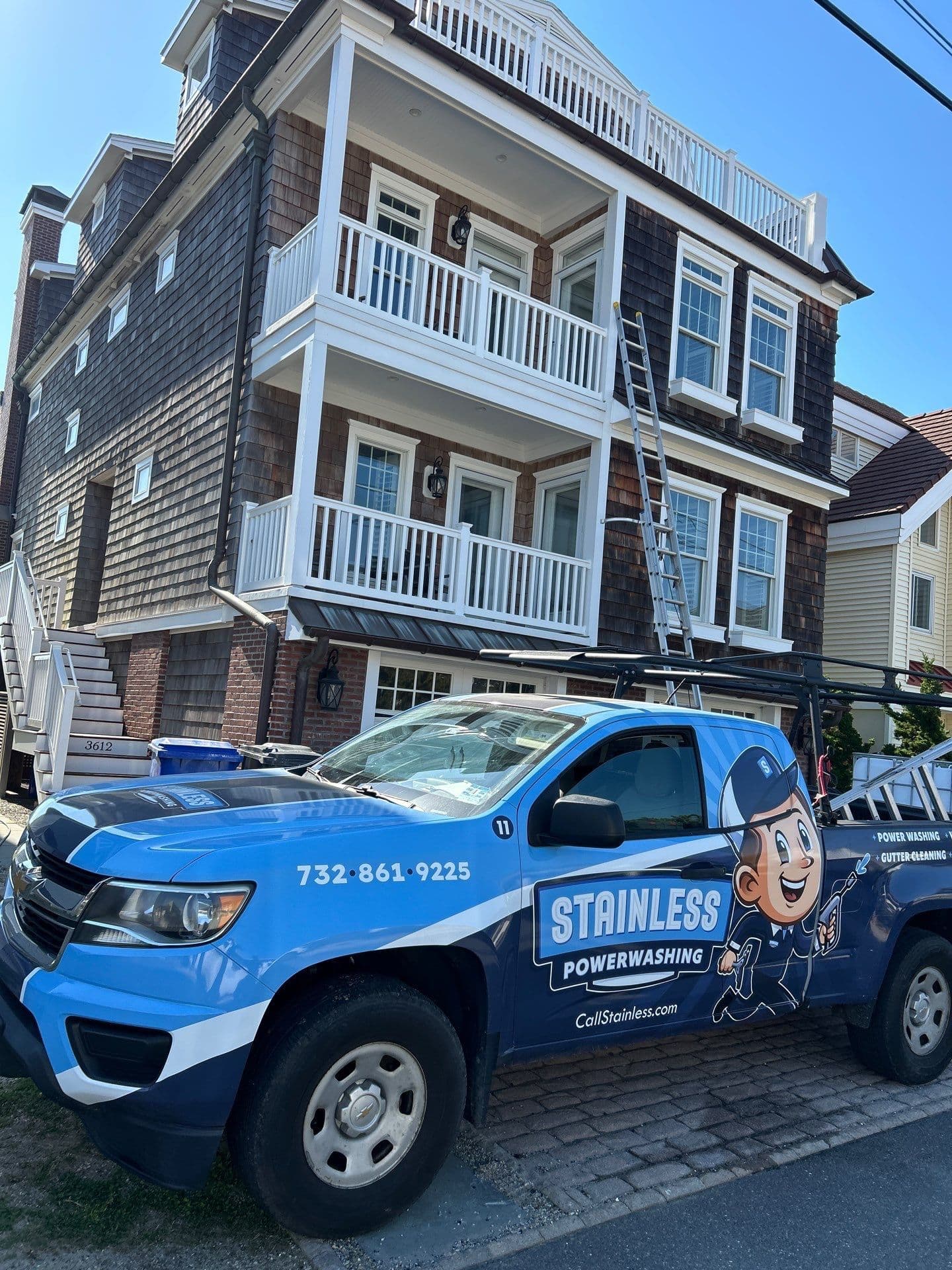 Interior and Exterior Window Cleaning in Lavallette image